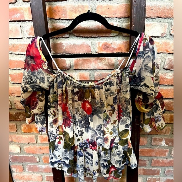 Sage Tops - Sage women’s floral cold shoulder flutter romantic sheer top women’s size M